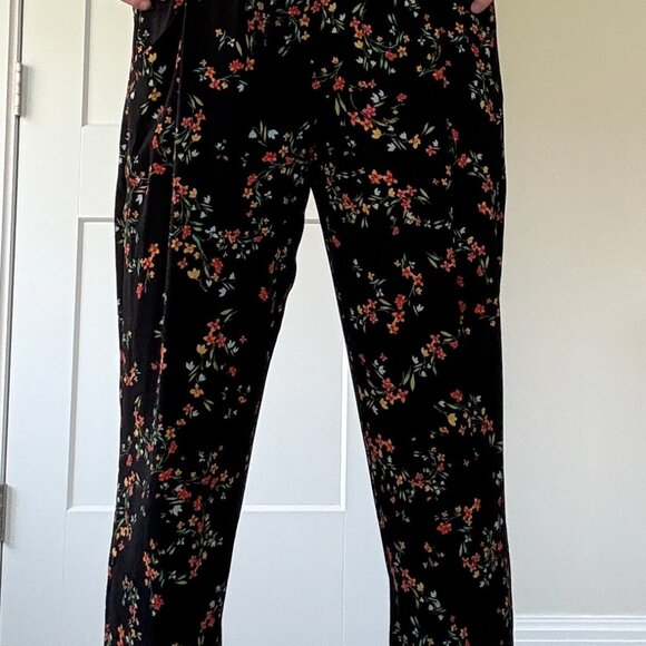 Cece Floral Pants - Picture 2 of 6